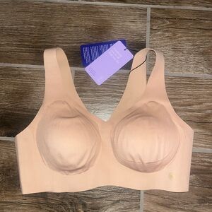 NWT Honeylove SoftForm Bra size M 36B/C